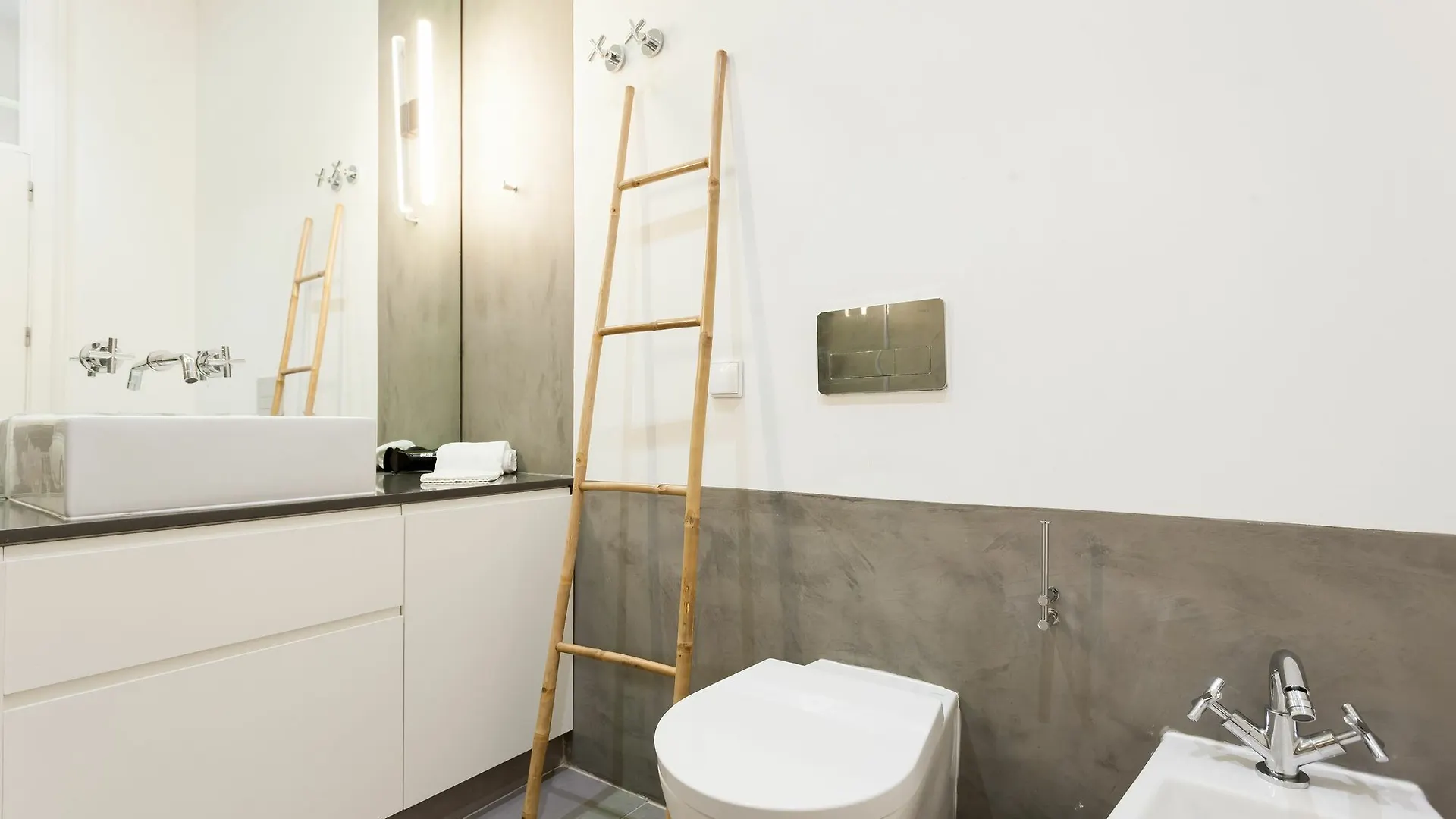 Baixa Tile Blue Two-Bedroom Apartment - By Lu Holidays Lisboa 0*,  Portugal